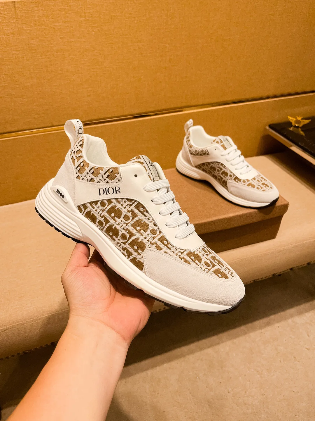 Men's shoes 💰 440💰【Dior】🔥 High-end men's shoes brand official website 1:1 latest masterpiece: the upper is made of Italian imported first-layer cowhide with a comfortable and breathable lining➕original non-slip and wear-resistant outsole🔥, making walking more convenient and comfortable! An exclusive new model, a stunning work, a beautiful 1:1 replica [color] compared to the official quality! Create a fashionable personality to set off your uniqueness! A must-have for trendy men! Classic🔥Size: 38-44 Color: 🔥Multiple colors available🔥.